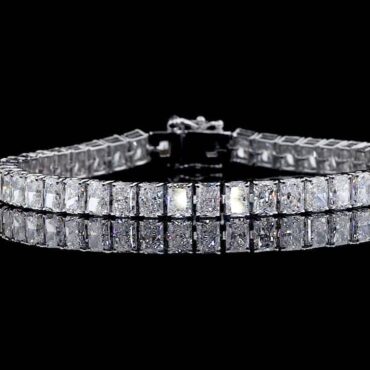 Dirk Current <span class="diamond">Daily Wear Bracelet</span>