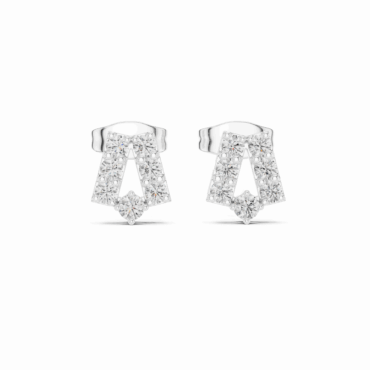 Beeston Studs <span class="diamond">Earrings</span>